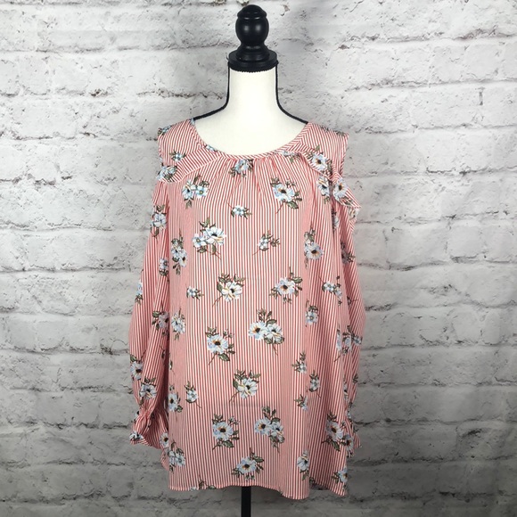 Suzanne Betro Tops - NWOT Suzanne Betro Cold Shoulder Blouse Sz XL